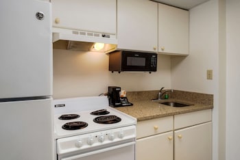 Room, 2 Queen Beds, Non Smoking (Efficiency)