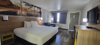 Room, 1 King Bed, Non Smoking