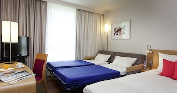 Classic Quadruple Room, 1 Double Bed with Sofa bed