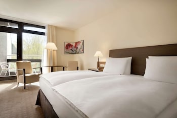 Deluxe Room, 1 King Bed, Non Smoking