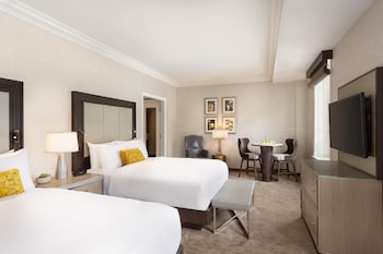 Fairmont Gold, Room, 2 Queen Beds, Lake View