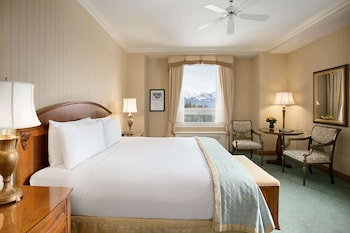 Deluxe Room, 1 King Bed