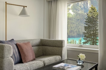 Junior Suite, 2 Queen Beds, Lake View