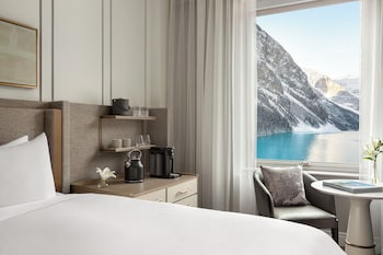Room, 1 King Bed, Lake View (Fairmont)