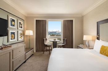 Fairmont Gold, Room, 1 King Bed