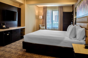 Junior Suite, 1 King Bed, City View