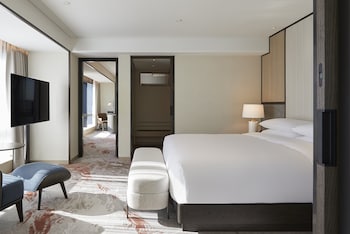 Suite (Prestige)