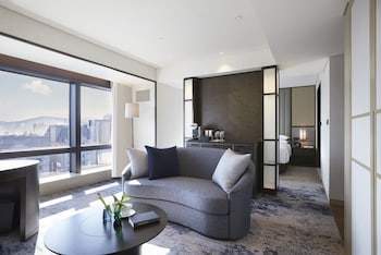 Junior Suite, 1 King Bed