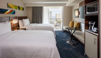 Room, 2 Double Beds, Accessible, Partial Ocean View (Hearing)