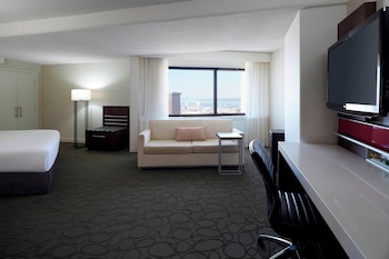 Premium Room, 1 King Bed