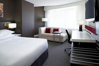 Premium Room, 1 Queen Bed