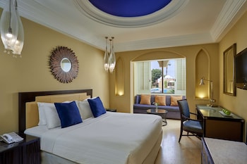 Superior Room, 1 King Bed, Garden View (King)