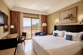 Superior Room, 1 King Bed (Nile View)