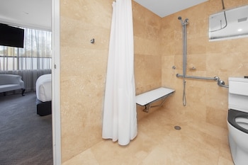 Accessible King Room