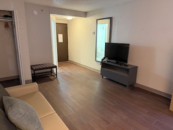 Suite, 1 King Bed, Non Smoking