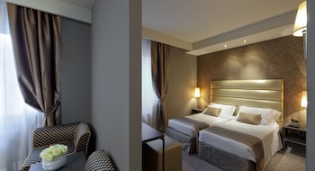 Junior Suite, 1 King Bed (Double Sofa Bed for 2 children)