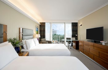 Grand Family Rooms with City & Sea Views