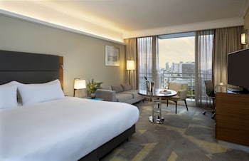 Studio City Sea View Room