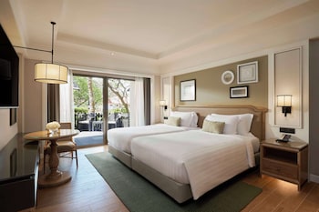 Deluxe Room, 1 King Bed