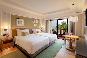 Premium Room, 1 King Bed, Ocean View