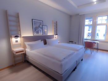Superior Room, 1 King Bed