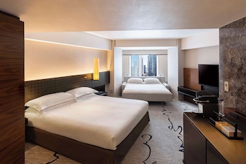 King Executive with Sofa Bed