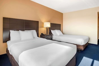 Standard Room, 2 Double Beds, Non Smoking