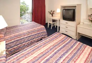 Standard Room, 2 Double Beds, Non Smoking