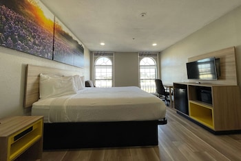 Room, 1 King Bed, Non Smoking