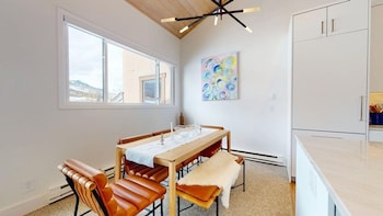 Condo, 2 Bedrooms (Villas 1536)