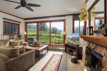 Condo, 3 Bedrooms (Villas 1611)
