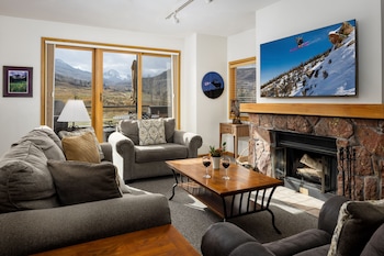 Condo, 2 Bedrooms (Villas 1625)
