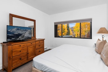 Condo, 2 Bedrooms (Villas 1624)