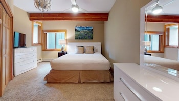 Condo, 2 Bedrooms (Villas 1422)