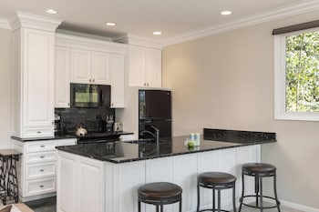 Condo, 2 Bedrooms (Villas 1627)