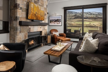 Condo, 2 Bedrooms (Villas 1537)