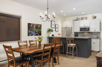 Condo, 3 Bedrooms (Villas 1511)