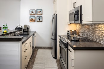 Condo, 2 Bedrooms (Villas 1537)