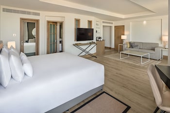 Resort View Junior Suite, Peacock Lounge, Beach & Splash Park