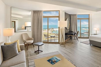 Resort View Junior Suite, Peacock Lounge, Beach & Splash Park