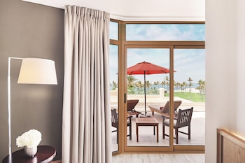 Cabana Room, Private Terrace, Direct Pool Access & Beach Access