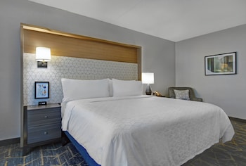 Room, 1 King Bed, Mobility Accessible (Roll-In Shower, Top Floor)