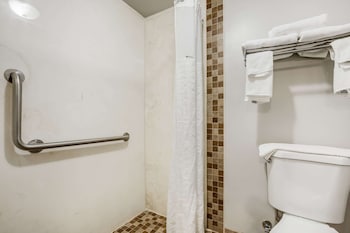 Room, 2 Queen Beds, Accessible, Non Smoking