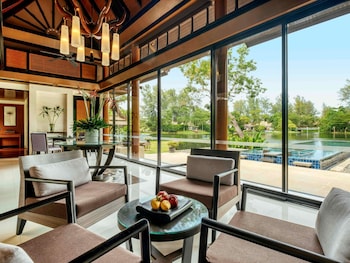 One Bedroom Double Pool Villa