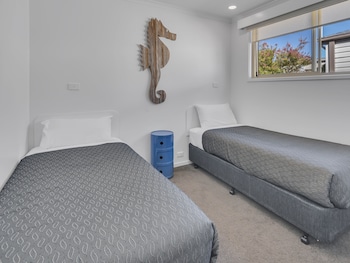 Queenscliff 2 Bedroom Cabin