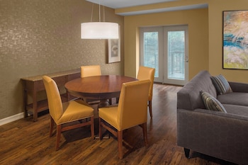 Suite, 2 Bedrooms, Balcony, River View