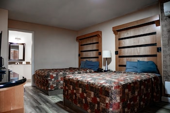 Basic Room, 2 Double Beds