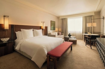 Superior Room, 1 King Bed