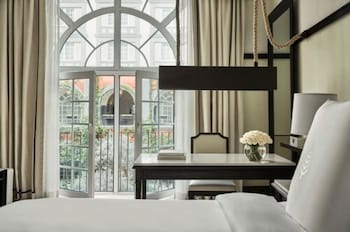 Premier Room, 1 King Bed