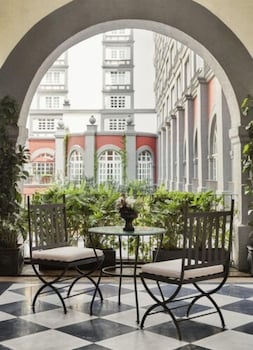 Premier Room, 1 King Bed, Terrace